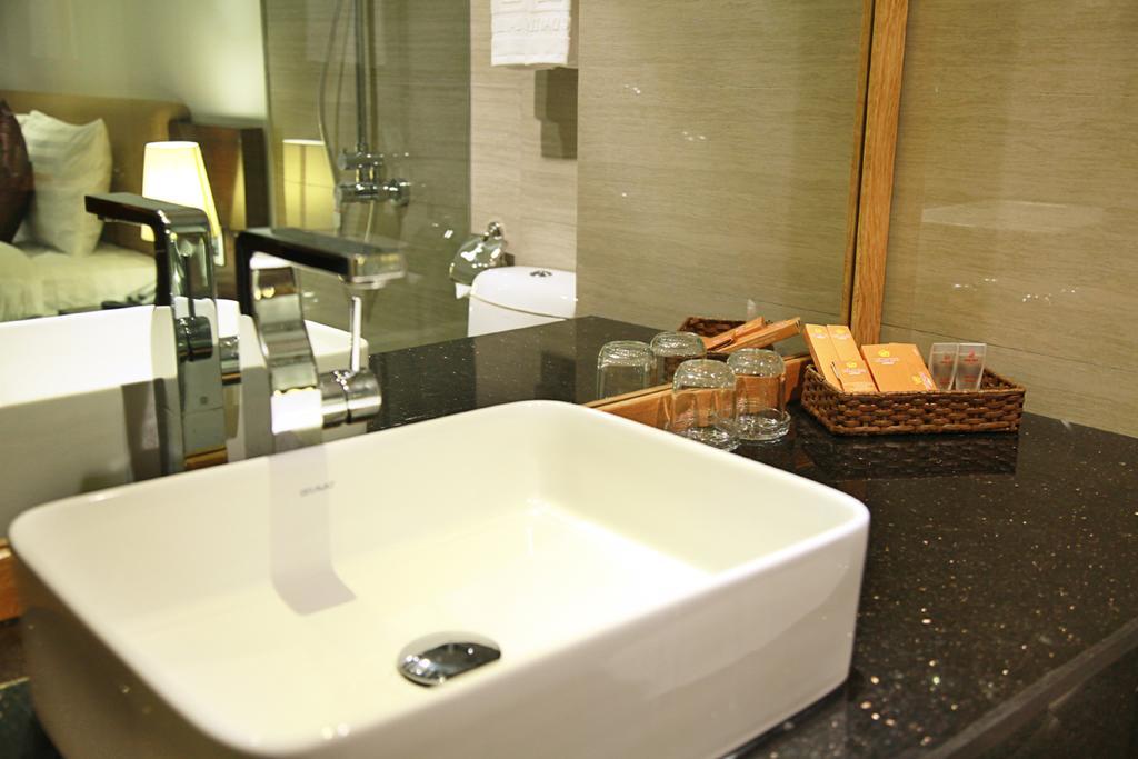 Hoang Dai 2 Hotel Da Nang Zewnętrze zdjęcie
